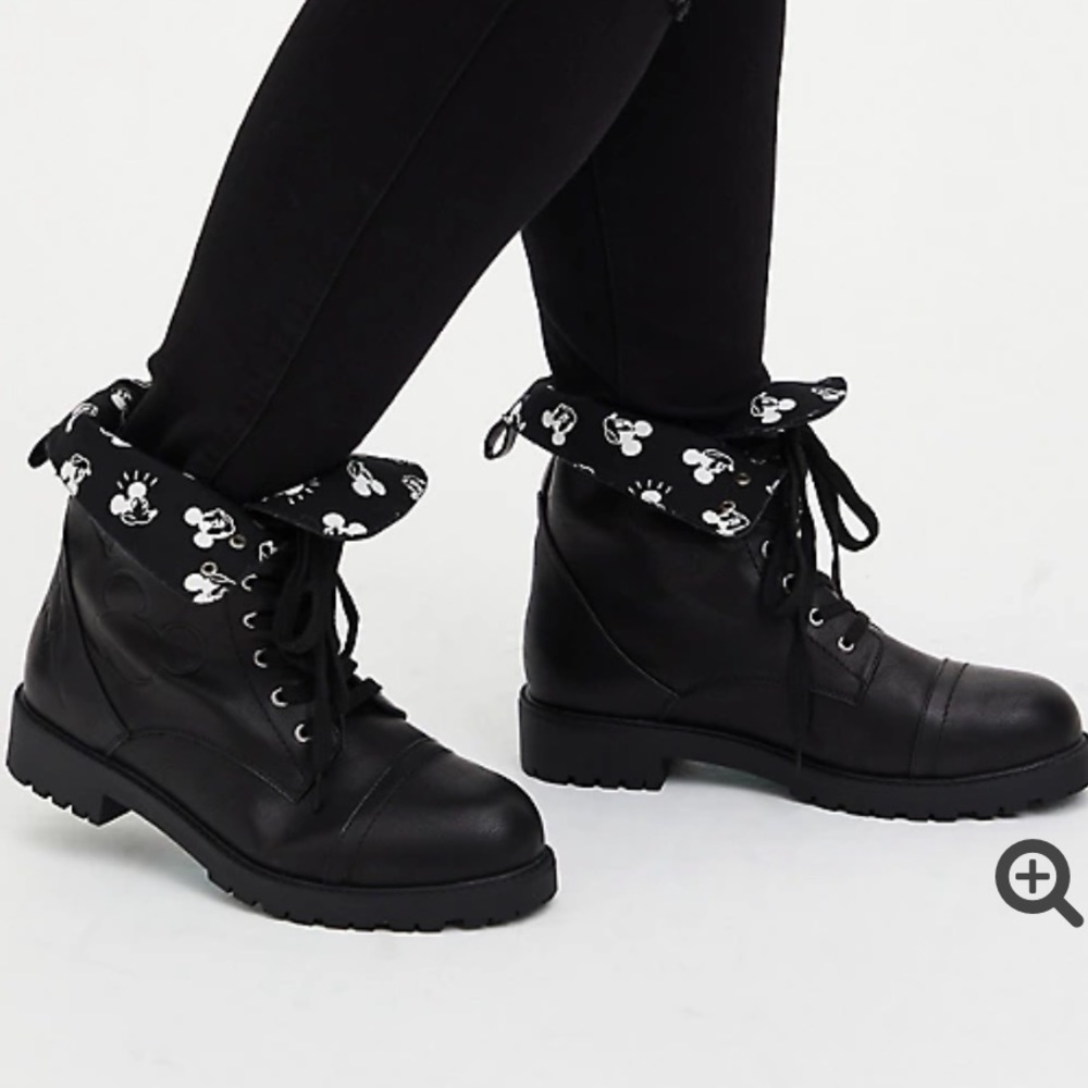 Torrid Mickey boots size 7